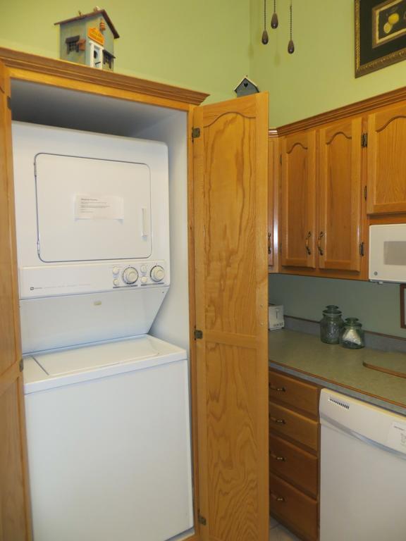 Chipman Hill Suites - Union Street Saint John Room photo