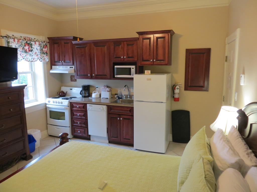 Chipman Hill Suites - Union Street Saint John Room photo